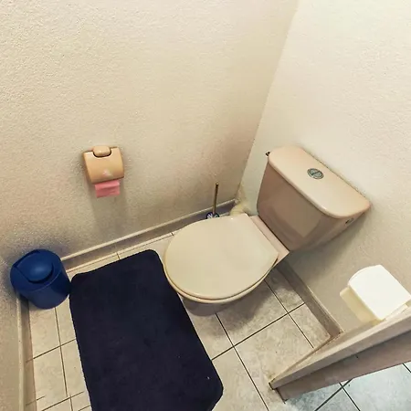 1 Bedroom Amazing In Apartment